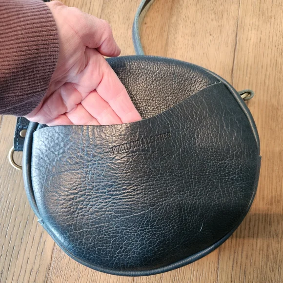Portland Leather Almost Perfect Crossbody - Picture 5 of 7